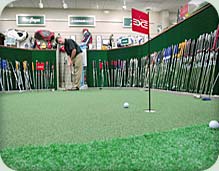 Edwin Watts Golf now sports Putters Edge Custom Putting Greens with PAR Synthetic Turf for your personal putting practice. Try it yourself at an Edwin Watts near you!